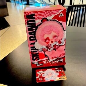 Popmart Skullpanda Winter Symphony Plush Song of Snow, unopened